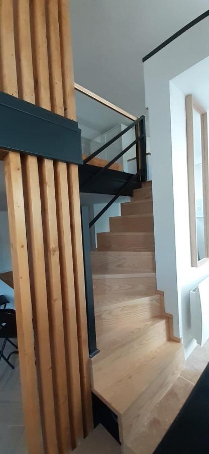 Apartment T3 Calme Et Cosy, Idealement Situe Pres Du Chateau Et De La Gare, Dans Un Cadre Paisible *
