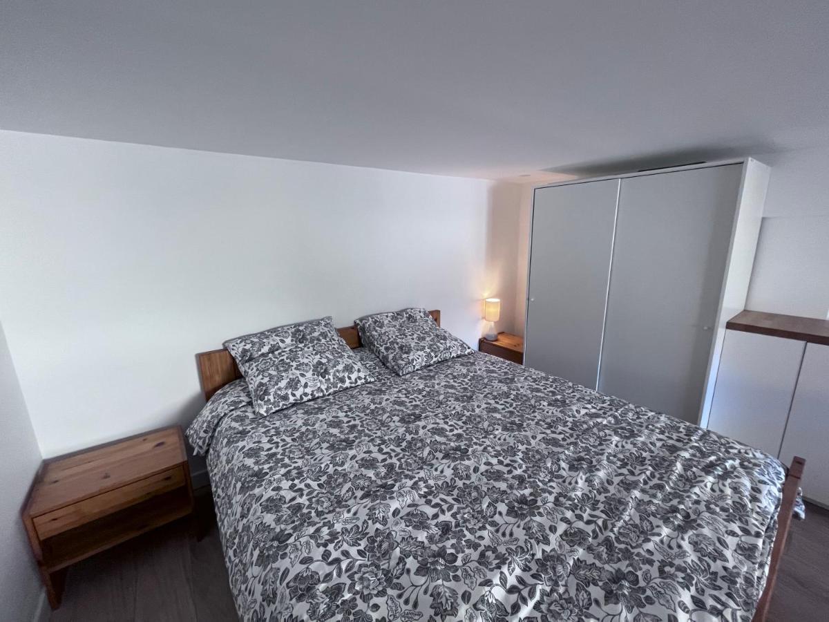 Apartment T3 Calme Et Cosy, Idealement Situe Pres Du Chateau Et De La Gare, Dans Un Cadre Paisible